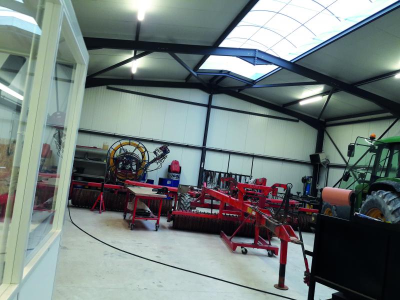 Un nouvel atelier de 180 m2 permet de suivre les machines.