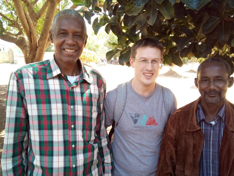 Vincent Yver en mission auprès des paysans en Guinée, Afrique de l'Ouest.