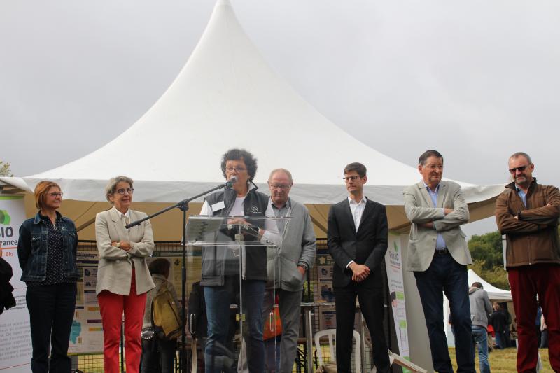 (De gauche à droite) Hélène Beaudoin, Martine Borgoo, Nadou Masson, Jean-Luc Ortegat, Luc Maurer, Jean-Michel Serres et Denis Pype.