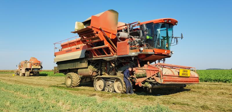 La région compte 1 310 entreprises de travaux agricoles.