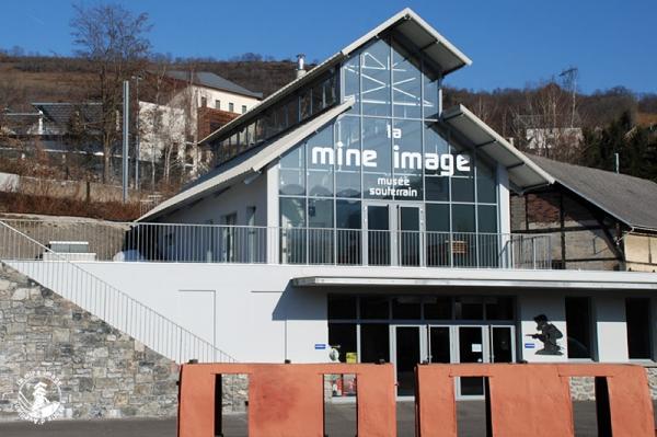 Façade extérieure de la Mine image, musée souterrain et site minier authentique à La Motte-d’Aveillans en Isère.