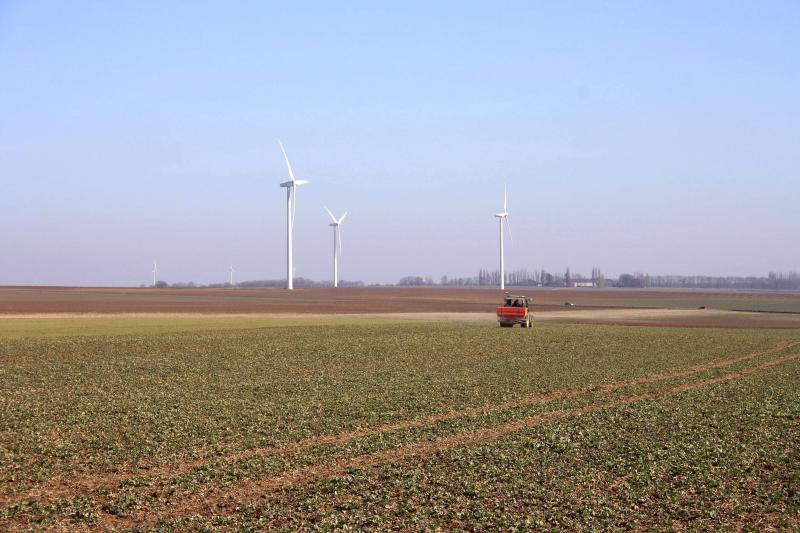 Parmi les demandes d'aide à l'investissement les plus reçues : celles pour la réduction des impacts environnementaux, celles pour le renforcement de l'autonomie des filières d'élevage, celles visant à l'amélioration de la qualité et au renforcement des filières végétales, avec une grande part des investissements pour les filières lin et maraîchage.