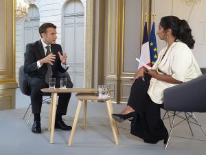 Emmanuel Macron interrogé avant le colloque.