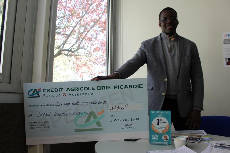Minkaïla Salami est très fier du prix reçu par le Crédit agricole Brie-Picardie.