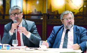 Pascal Cormery, président de la MSA, et Thierry Manten, vice-président de la MSA, lors de la conférence de presse de rentrée de la MSA, le 11 octobre.