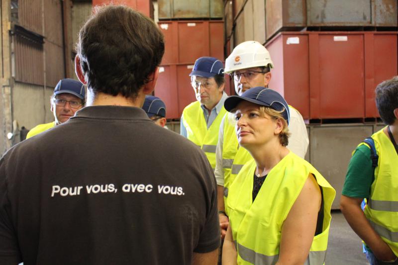 Marie-Sophie Lesne, Vice-Présidente de la Région Hauts-de-France en charge de l’Agriculture et de l’Agroalimentair, visite la coopérative Agora. (© Dorian Alinaghi)