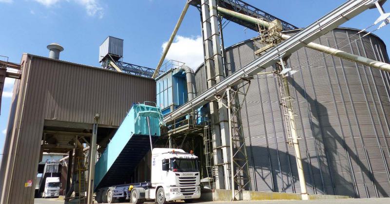 4 000 t de grains entrent chaque jour au site de Saleux en pleine moisson. Chaque grain suit le plan de stockage.