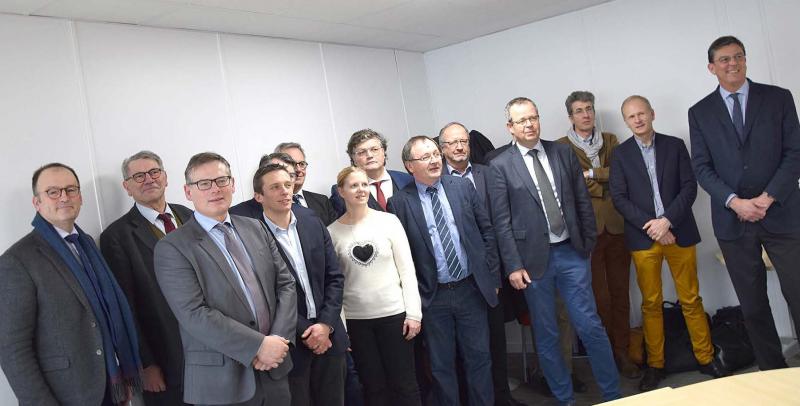 Quasiment tous les membres du conseil de surveillance étaient présents à la conférence de presse organisée par le président du conseil de surveillance, François Leroux (le premier à gauche), le 6 février, au siège de Moussy-le-Vieux.