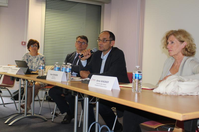 Catherine Stein, directrice, Bertrand Magnien, président de Coop de France Hauts-de-France, Hans Dekkers, président de l’Ucac et éleveur dans l’Oise, Anne Wagner, directrice recherche et développement de Téréos.