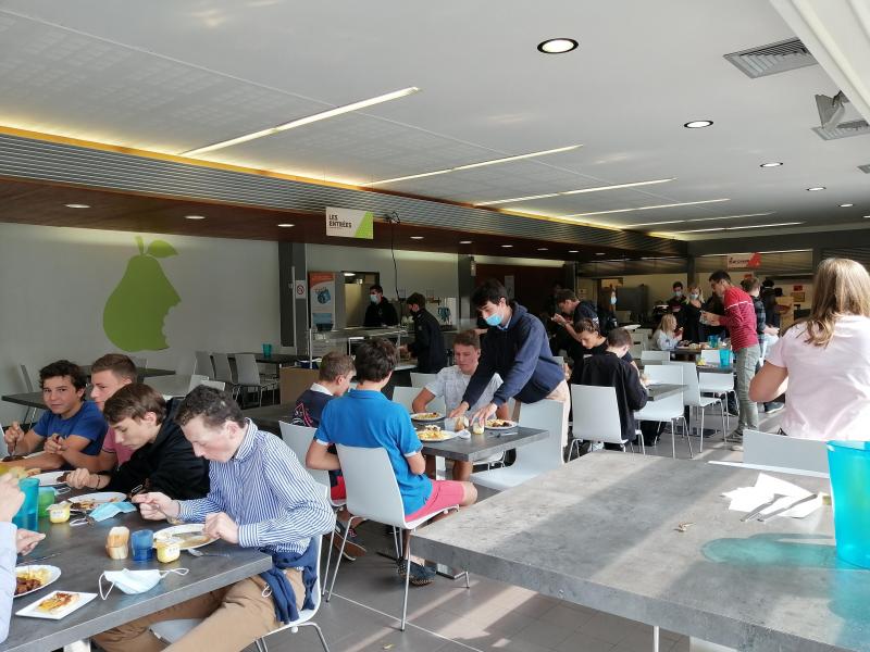 Les élèves et le personnel de l’Institut sont ravis de la nouvelle restauration mise en place dans l’établissement.
