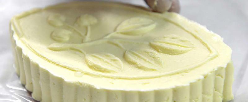 Pour le beurre, le volume estimé est de 140 000 t, à stocker pendant au moins trois mois et au maximum sept mois, avec un budget de 14 millions E.
