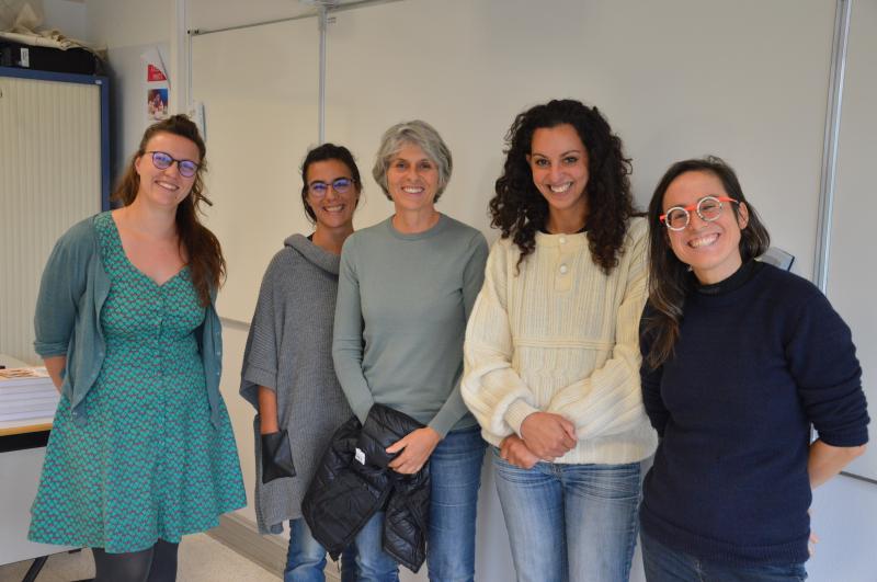 Parler d’installation, mais aussi de la condition féminine dans un monde très masculin, tels étaient les objectifs de cette rencontre. De g. à d. : Pauline Thomann, Ariane Aubert, Geneviève Ebel, Nabila Bouadma et Line Schurrer.