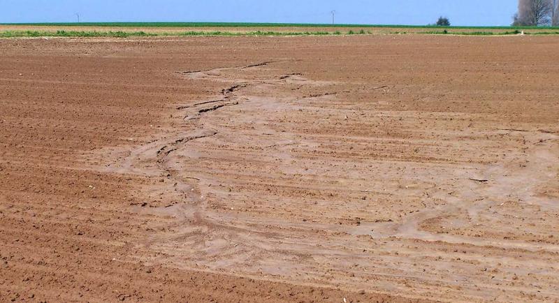 Face aux représentants de la profession agricole et d'élus d'autres collectivités, le message du vice-président du Conseil départemenal de la Somme Emmanuel Noiret résonne comme un appel à «mener une démarche volontaire et concertée». «Si chacun fait dans son coin, ce ne sera pas efficace», a-t-il dit.