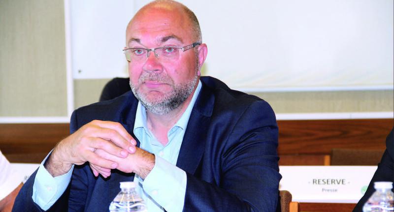 Stéphane Travert : «Le «paiement redistributif» du pilier I, qui vise à prendre en compte les spécificités des petites et moyennes exploitations, sera maintenu à 10 % en 2018.»