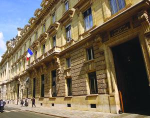 Le ministère de l’Agriculture maintient sa politique de compétitivité des exploitations et, dans une moindre mesure, d’agro-écologie.